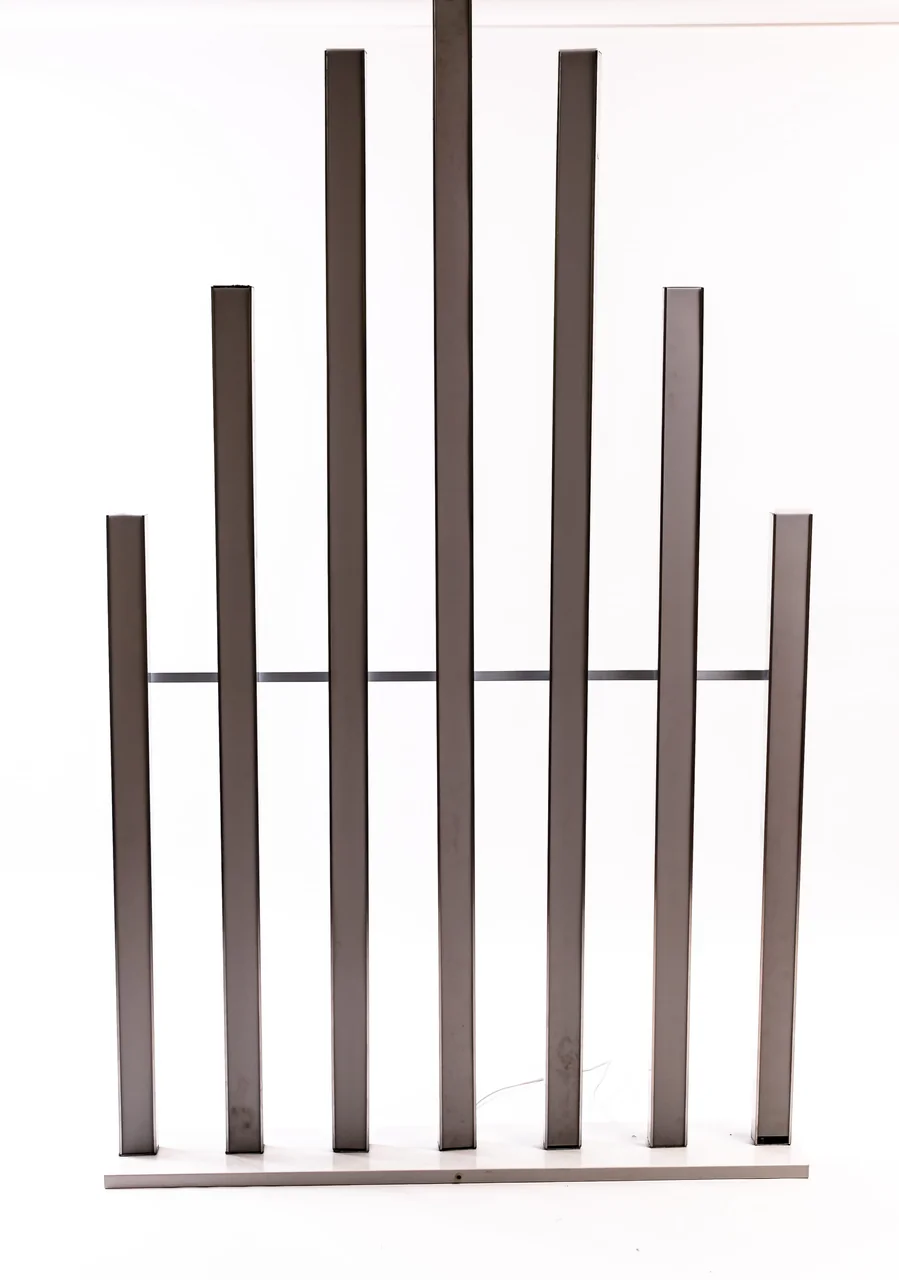 Metal backdrop screen alternate view